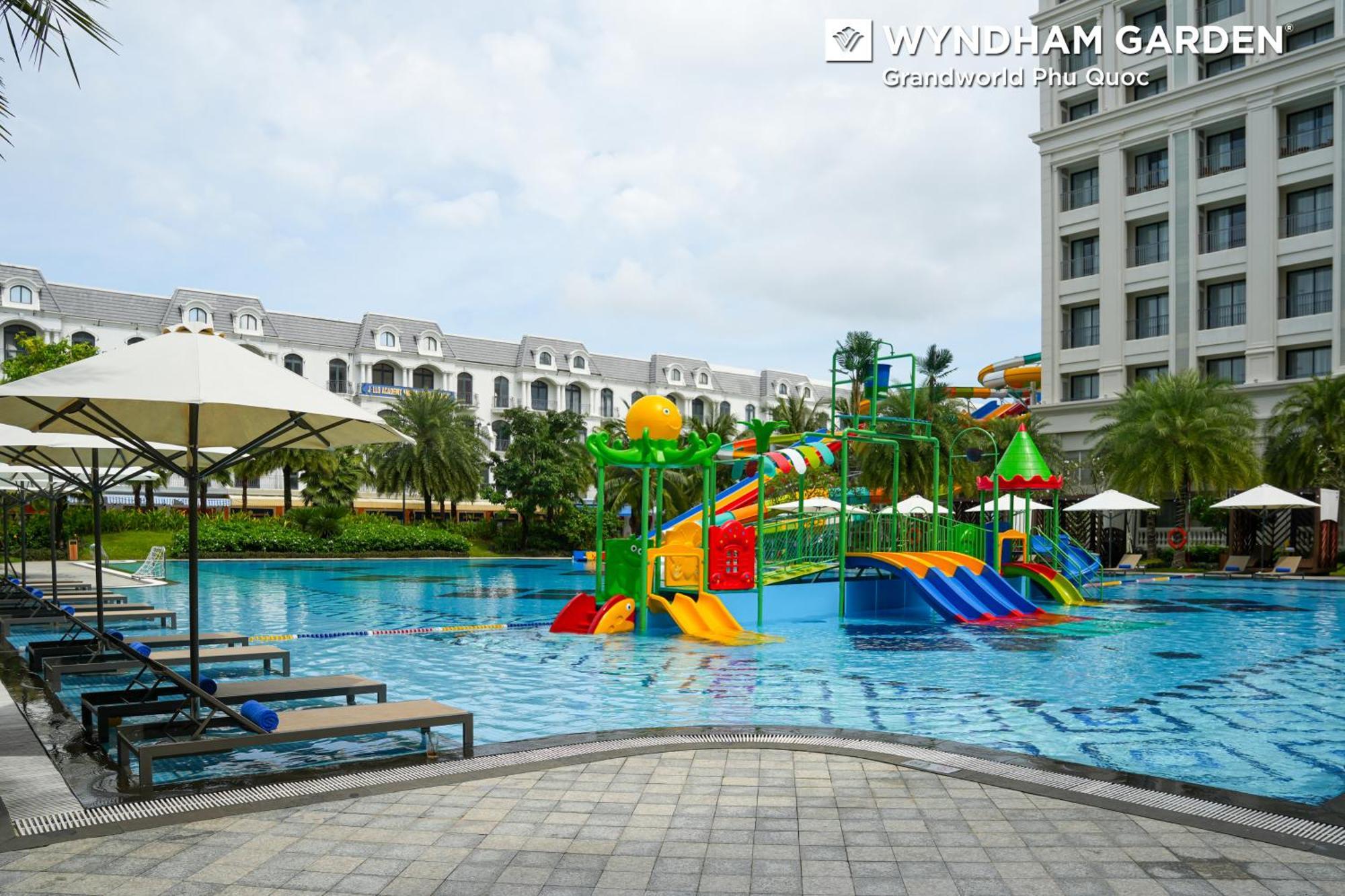 Wyndham Garden Grandworld Phu Quoc Hotel Exterior foto